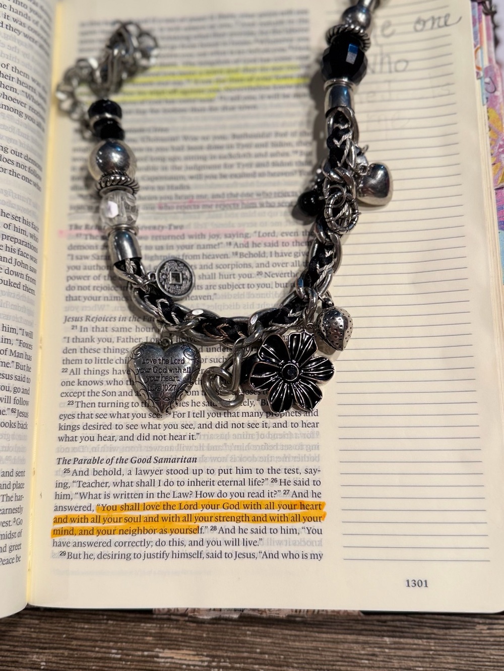 Chunky silver and black Charmed I'm sure  heart verse  Luke 10:27 necklace 21” - Picture 11 of 16